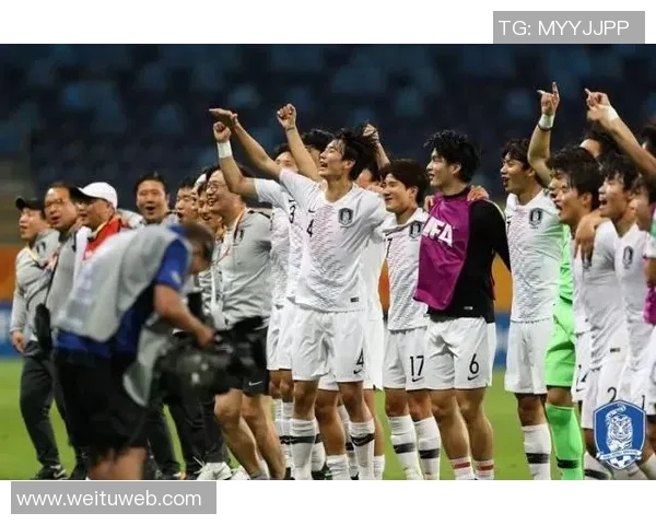 日本与韩国U20青年足球赛激战即将上演谁能夺得胜利的荣耀